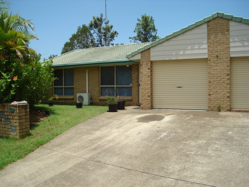 2/6 Camera Court, Oxenford QLD 4210