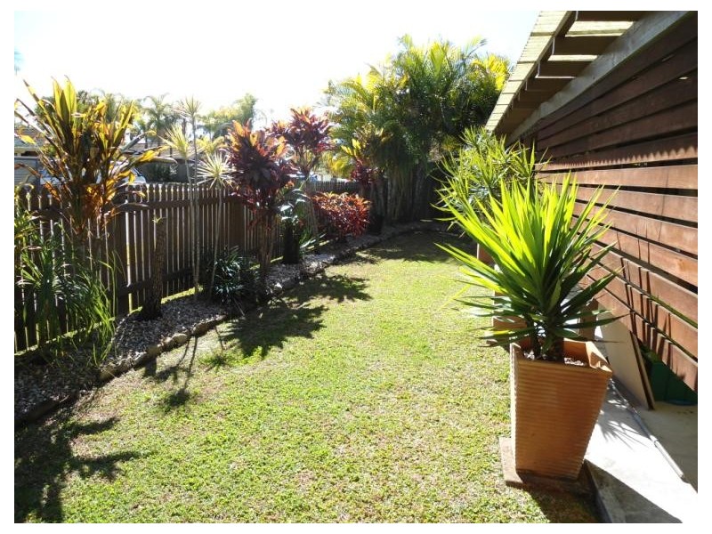 1/74 Botanical Drive, Labrador QLD 4215