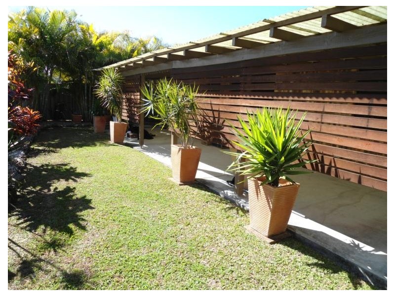 1/74 Botanical Drive, Labrador QLD 4215