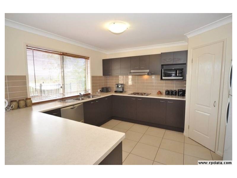 42 Salvado Drive, Pacific Pines QLD 4211