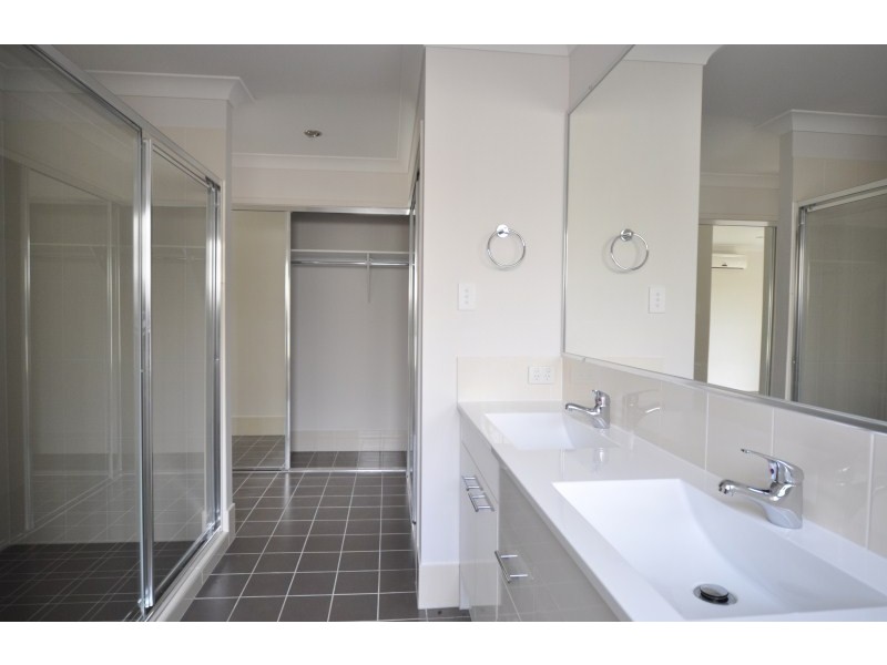 10 Nimbus Court, Coomera QLD 4209