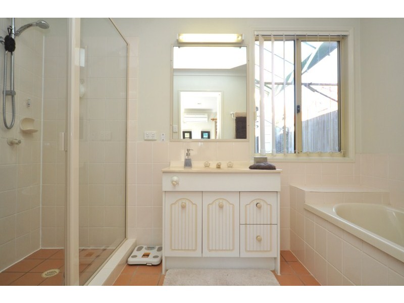 32 Bernini Drive, Coombabah QLD 4216