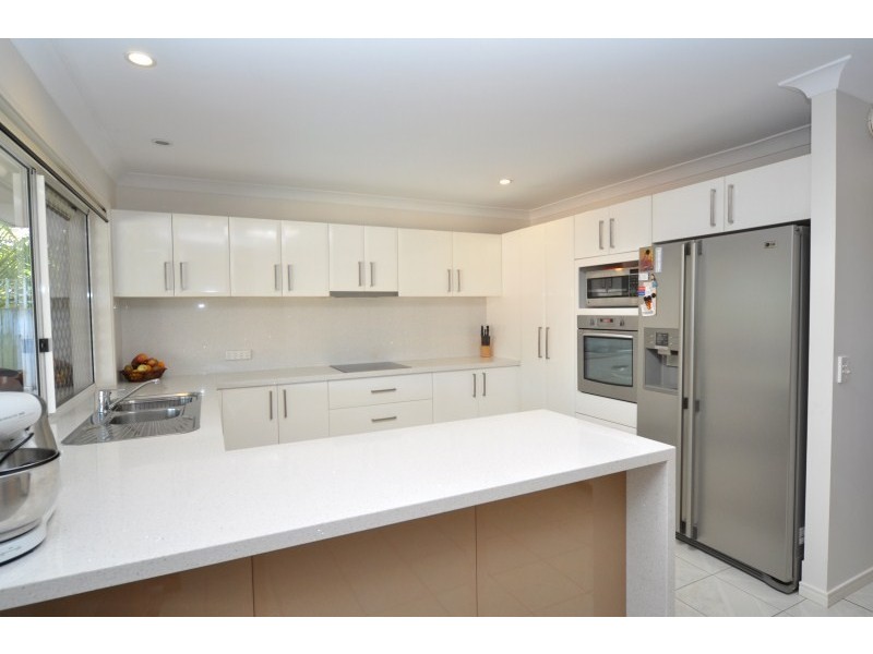 7 Cattleya Court, Hollywell QLD 4216