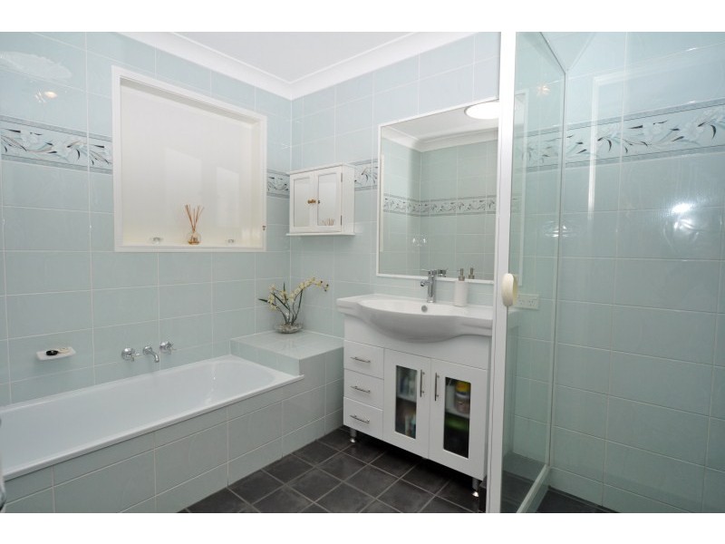 7 Cattleya Court, Hollywell QLD 4216