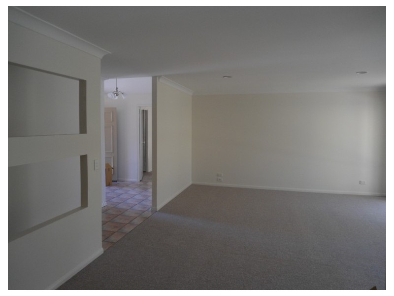 143 Henry Cotton Drive, Parkwood QLD 4214