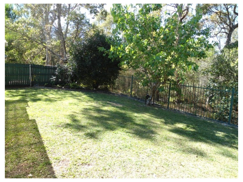 143 Henry Cotton Drive, Parkwood QLD 4214