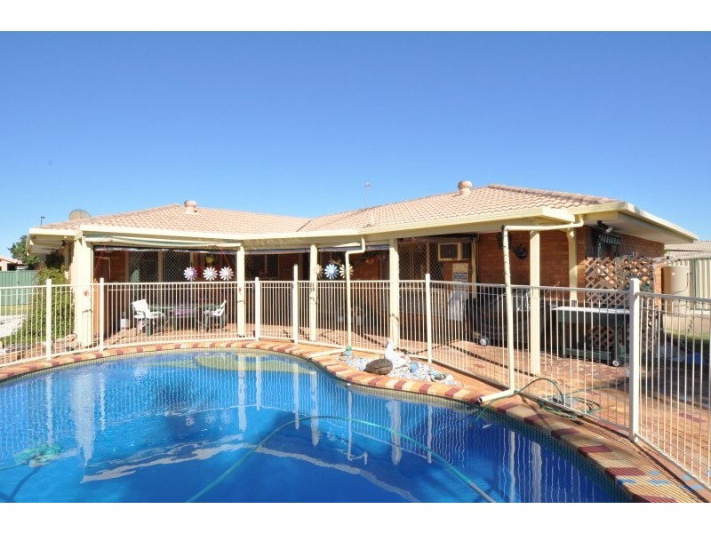 3 Waranga Way, Coombabah QLD 4216