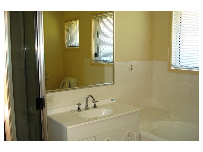 4 Rivermeadows Drive, Upper Coomera QLD 4209