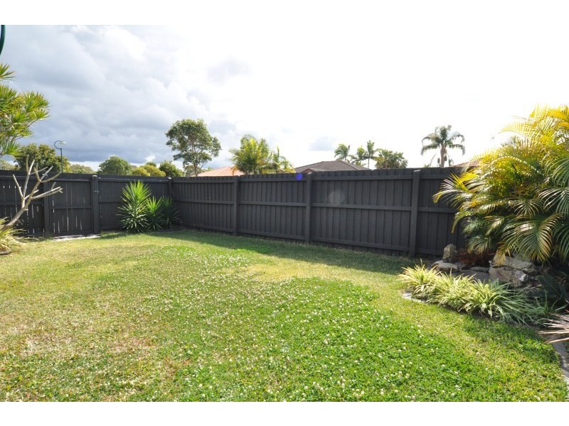 1/12 Crystal Reef Drive, Coombabah QLD 4216
