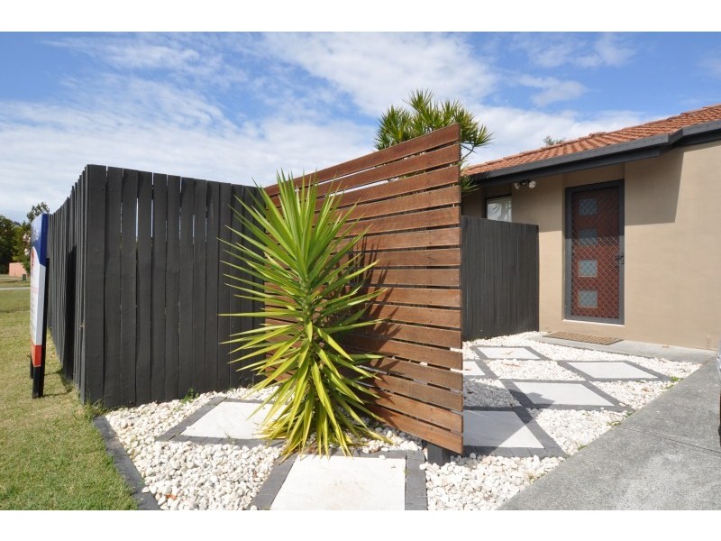 1/12 Crystal Reef Drive, Coombabah QLD 4216