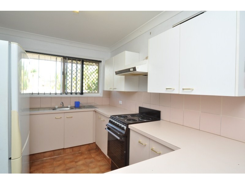 7/81 Olsen Avenue, Labrador QLD 4215