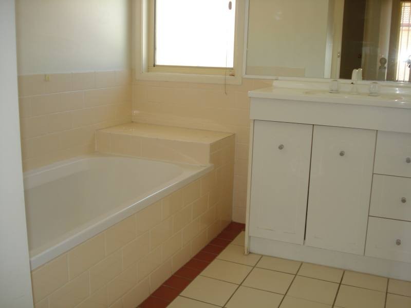 11/62 Brown Street, Labrador QLD 4215