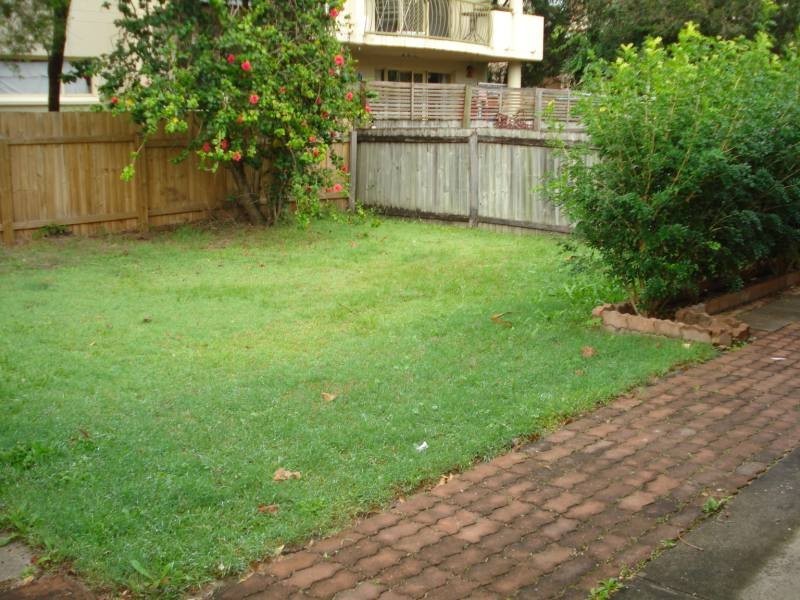 1/20a Brighton Street, Biggera Waters QLD 4216