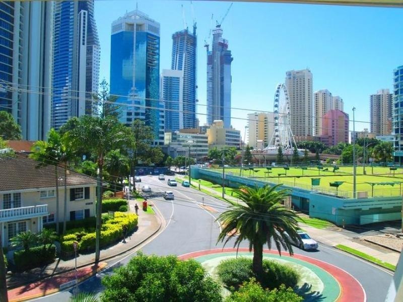 4/45 Watson Esplanade, Surfers Paradise QLD 4217