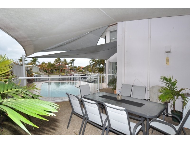 51 Tradewinds Avenue, Paradise Point QLD 4216