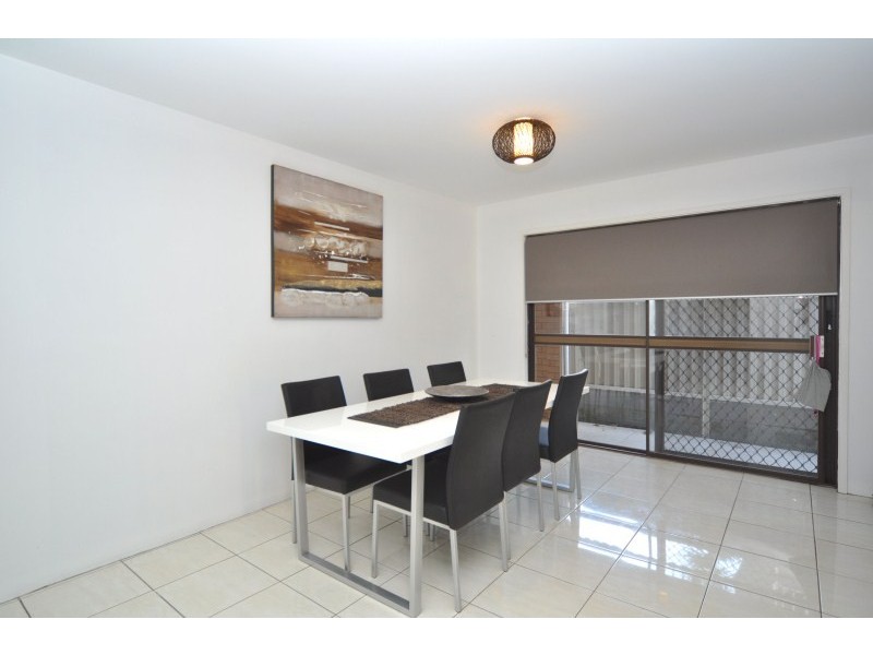 2/40 Broad Street, Labrador QLD 4215