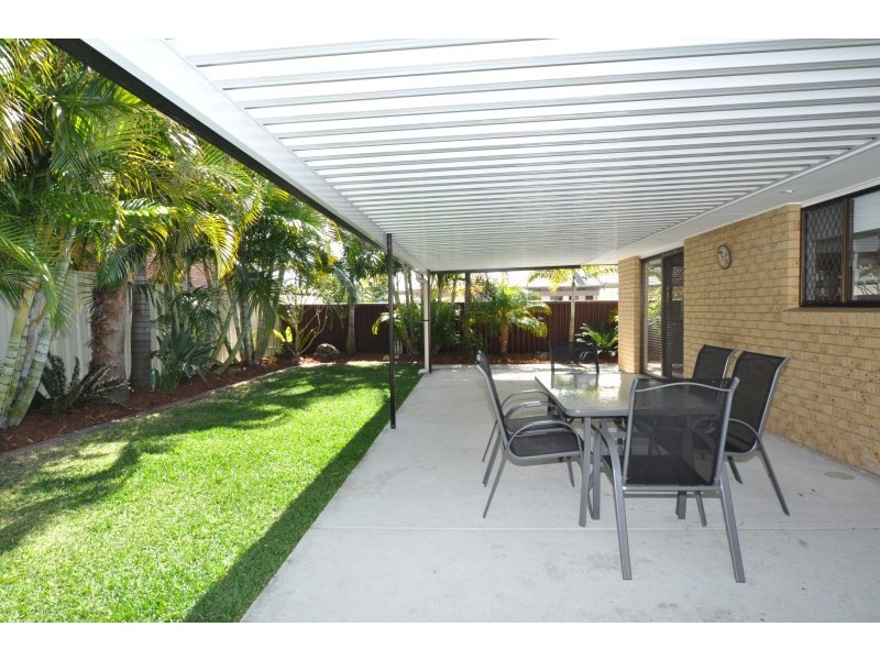 12 Hyacinth Avenue, Hollywell QLD 4216