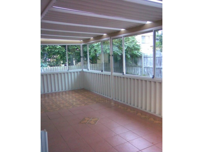 2/13 Drake Avenue, Paradise Point QLD 4216