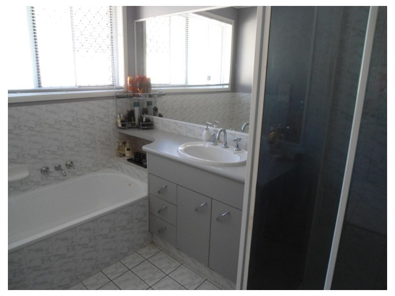 21 James Cagney Close, Parkwood QLD 4214