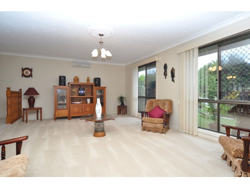 16 Salvia Street, Hollywell QLD 4216