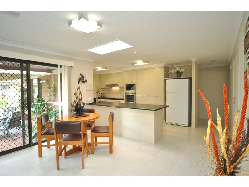 16 Salvia Street, Hollywell QLD 4216