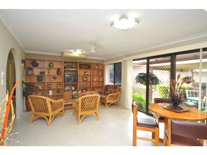 16 Salvia Street, Hollywell QLD 4216