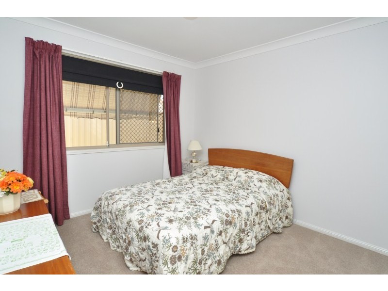 12 Waranga Way, Coombabah QLD 4216