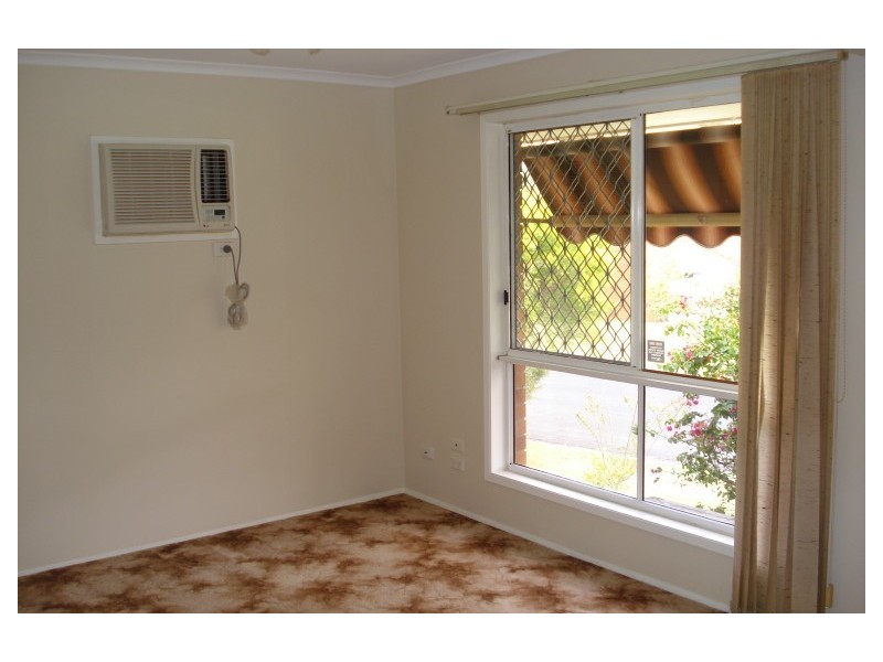 1/11  Gladys Street, Labrador QLD 4215