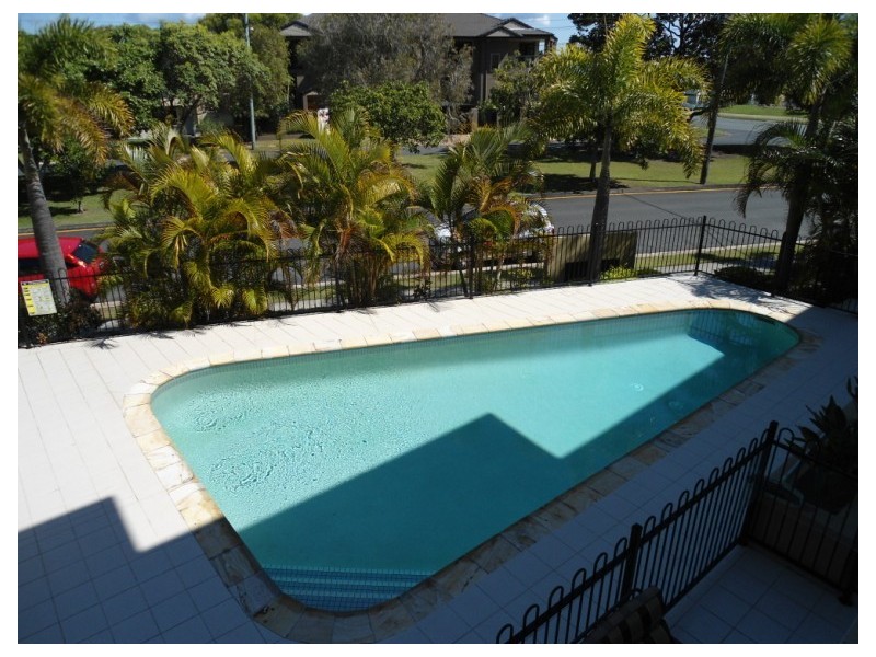 7/4 Oleander Avenue, Biggera Waters QLD 4216