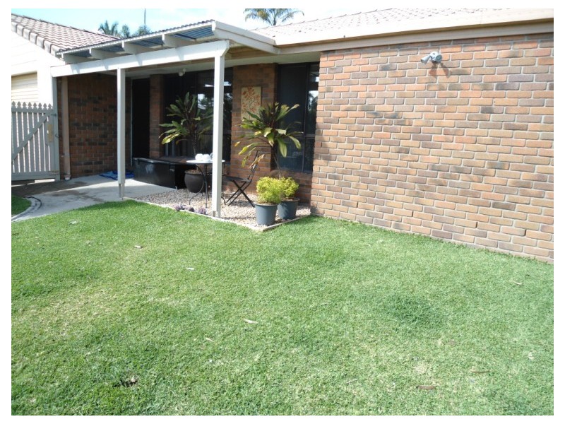 1/196 Whiting Street, Labrador QLD 4215