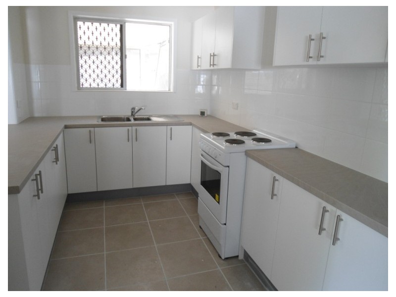 14 Sibyl Street, Southport QLD 4215