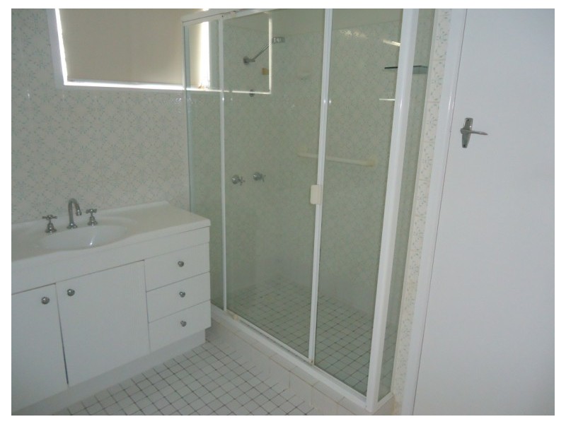 14 Sibyl Street, Southport QLD 4215