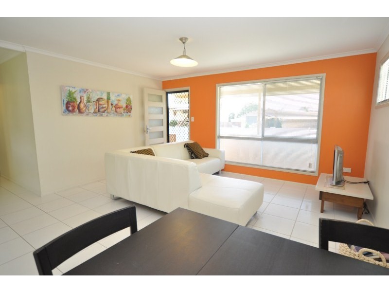 8 Coombe Avenue, Hope Island QLD 4212