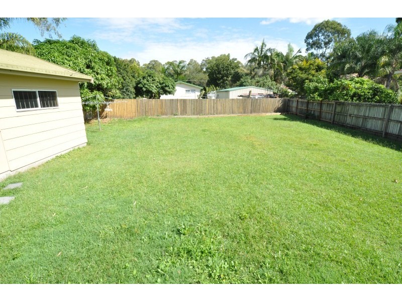 8 Coombe Avenue, Hope Island QLD 4212