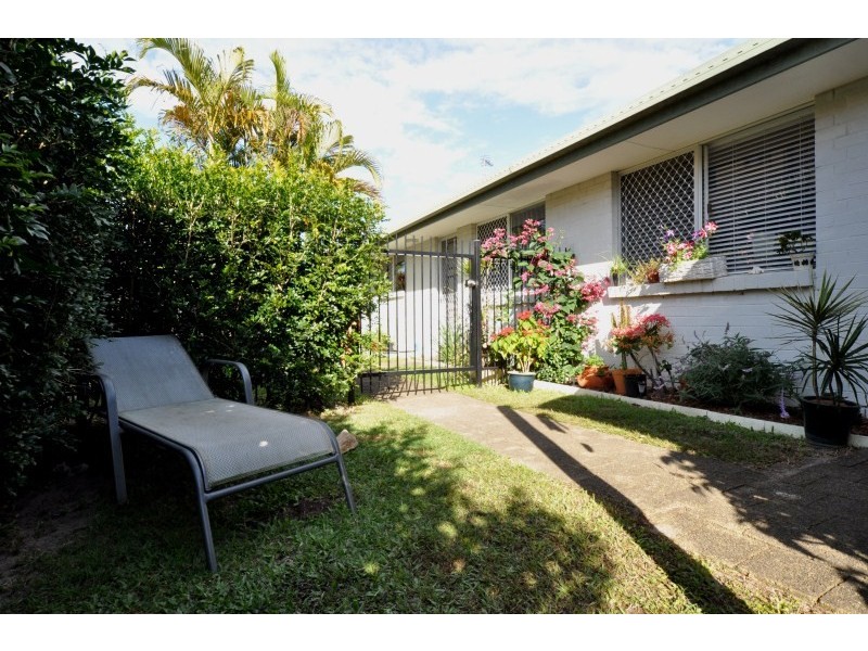 2/37 Milton Avenue, Paradise Point QLD 4216