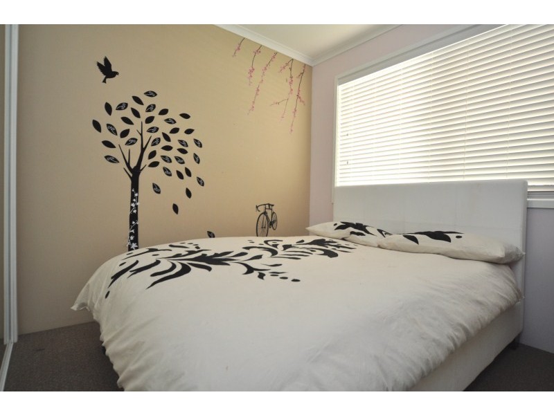 2/37 Milton Avenue, Paradise Point QLD 4216