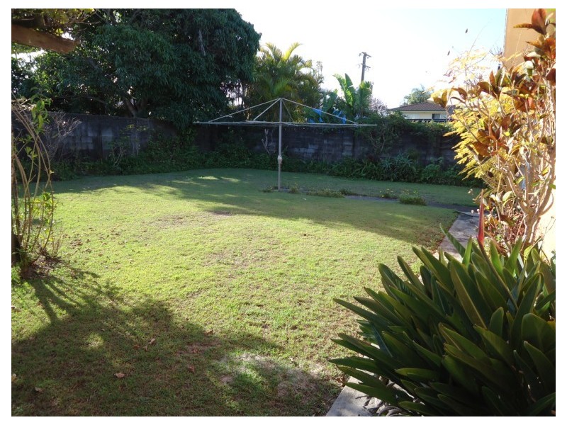 14 Dimitri Avenue, Biggera Waters QLD 4216