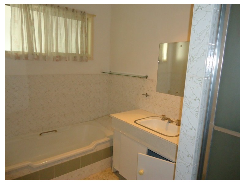 14 Dimitri Avenue, Biggera Waters QLD 4216