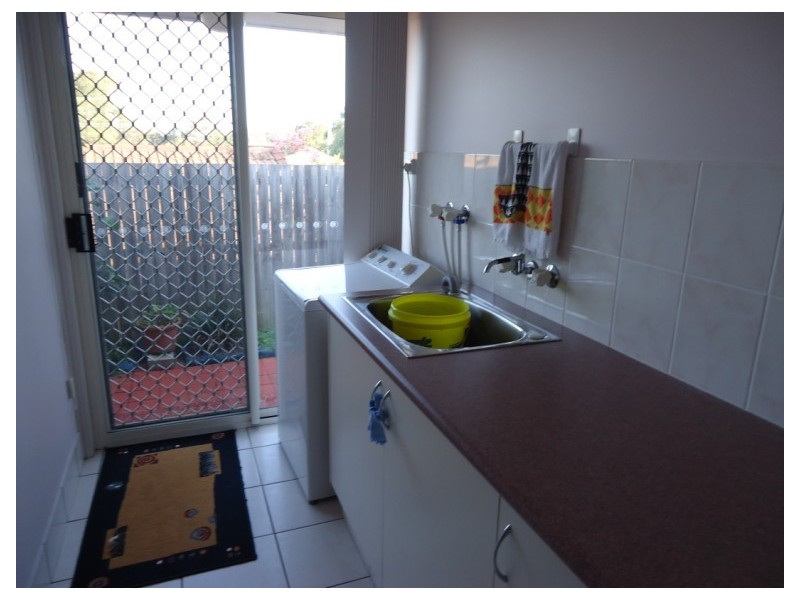 1/6 Tanias Place, Labrador QLD 4215