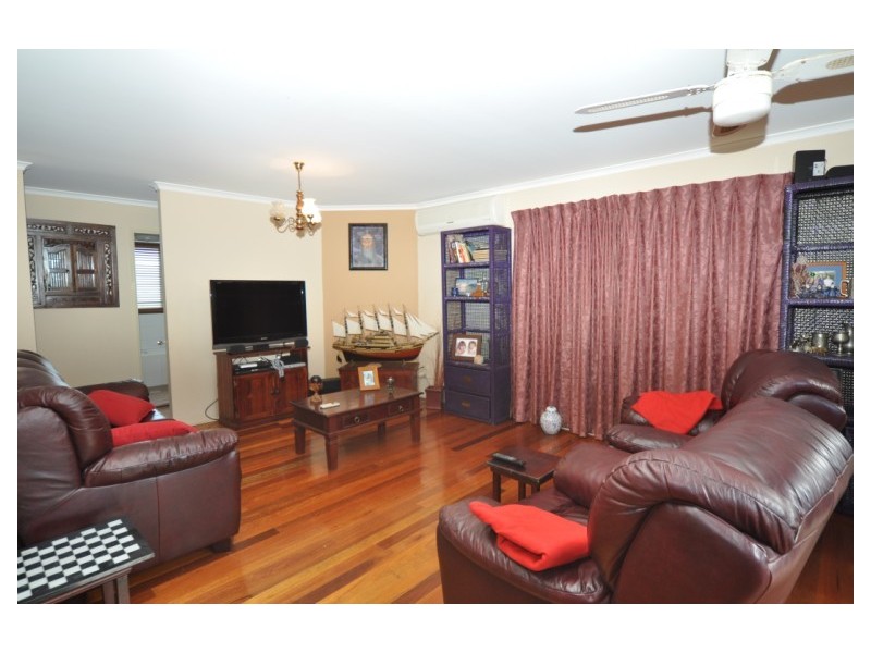 2/16 Chirn Crescent, Labrador QLD 4215