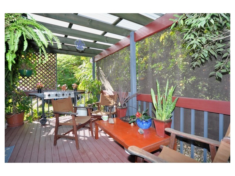 2/16 Chirn Crescent, Labrador QLD 4215