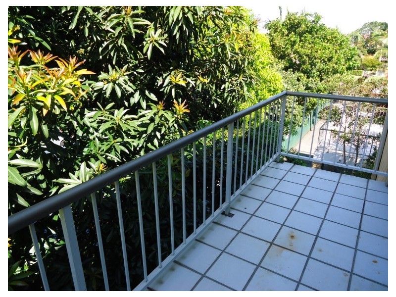 10/25 Imperial Parade, Labrador QLD 4215