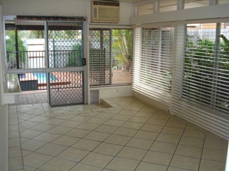 161 Musgrave Avenue, Labrador QLD 4215