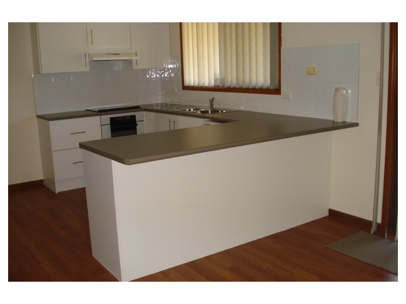 9 Blaxland Avenue, Paradise Point QLD 4216