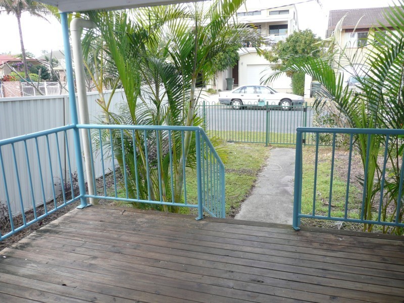 9 Nankeen Avenue, Paradise Point QLD 4216