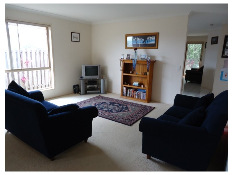 1/93A Greenacre Drive, Parkwood QLD 4214