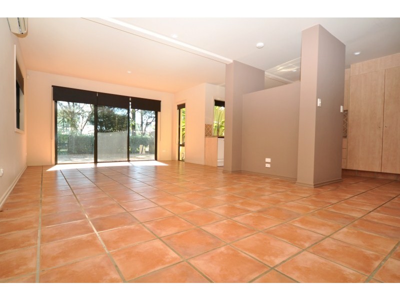39 Ballybunyon Crescent, Hope Island QLD 4212