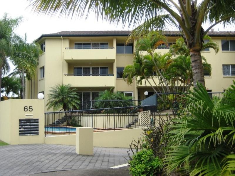 18/65 Bayview Street, Runaway Bay QLD 4216