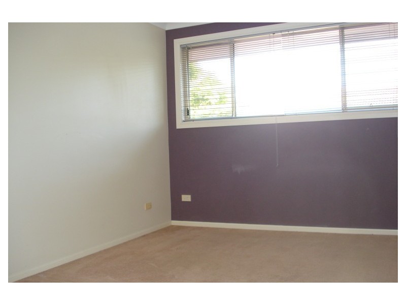 4/33 Government Road, Labrador QLD 4215