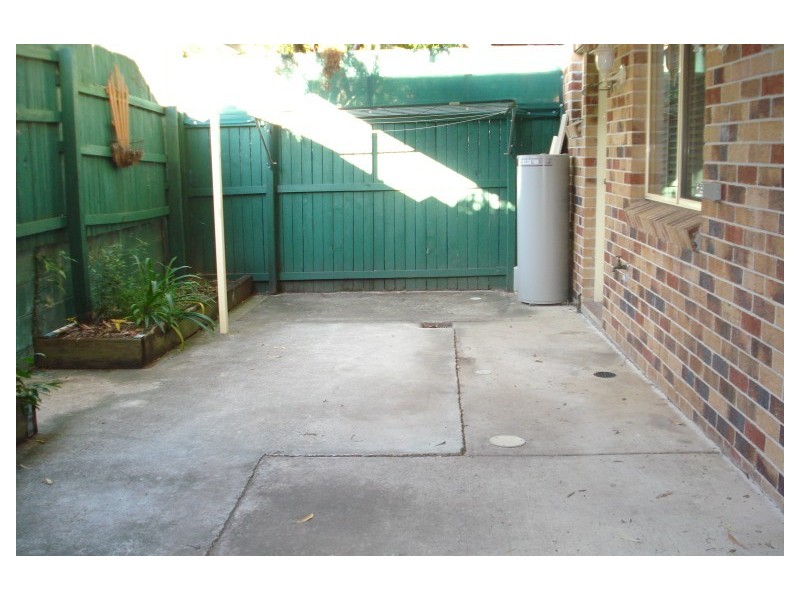 4/33 Government Road, Labrador QLD 4215